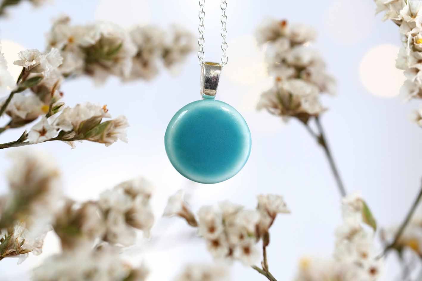 Small turquoise 2025 pendant necklace